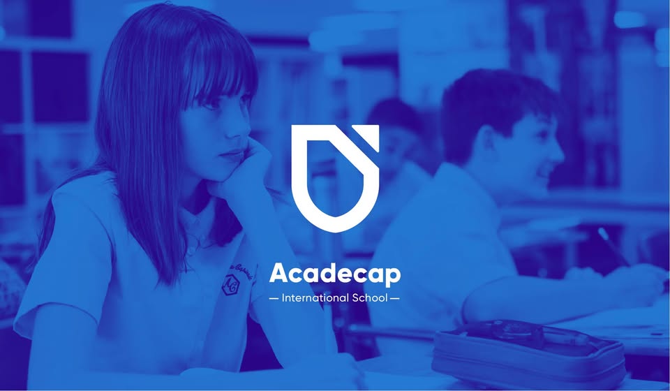 AcadeCap featured image